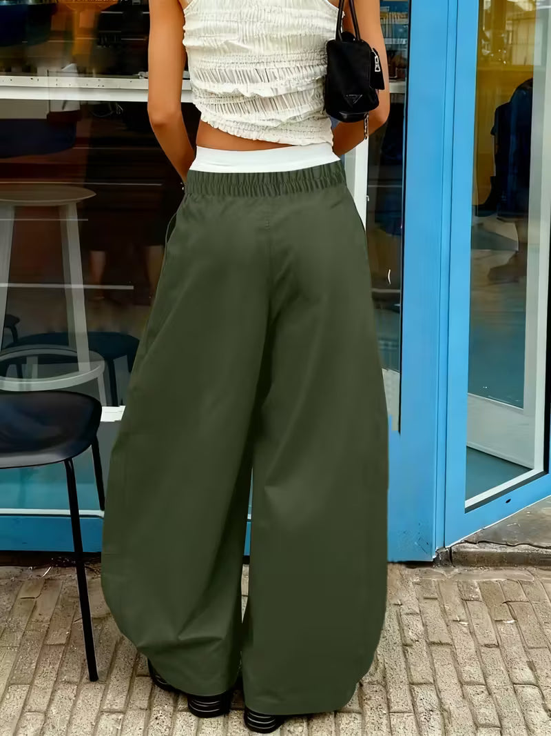 Weite Stoffhose mit Bundfalten – Legergrün